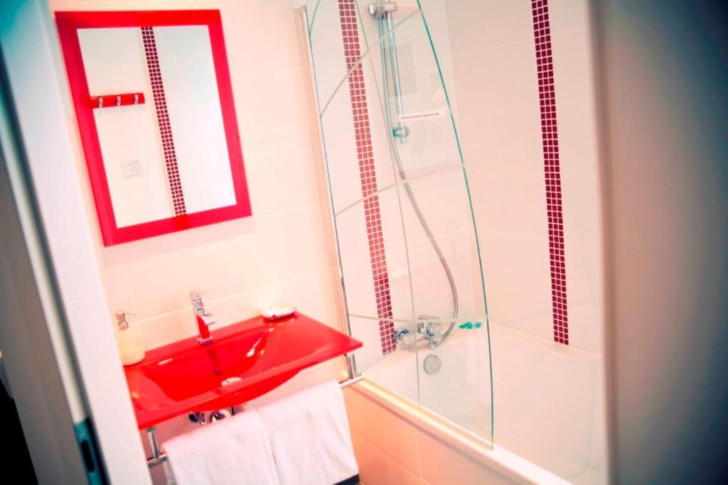 Dm Hotel Форбак Стая снимка